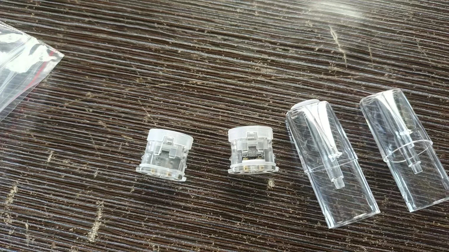 LANA透明發光空殼